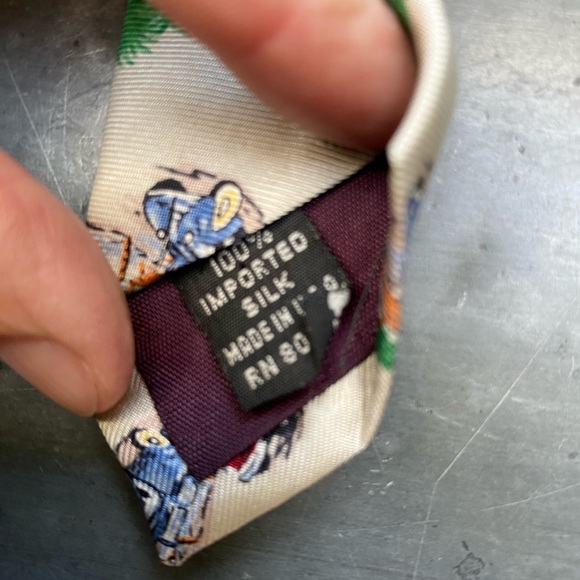 100% silk youth tie -surfing/palm tree print! - Picture 3 of 3